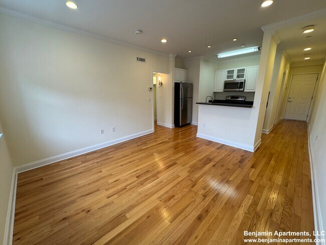 5 Chauncy St unit 1 Langdon St., 21, Cambridge, MA 02138 - photo 5