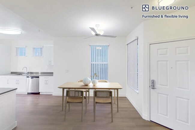 1257 Lakeside Dr unit FL1-ID5887A, Sunnyvale, CA 94085 - photo 5