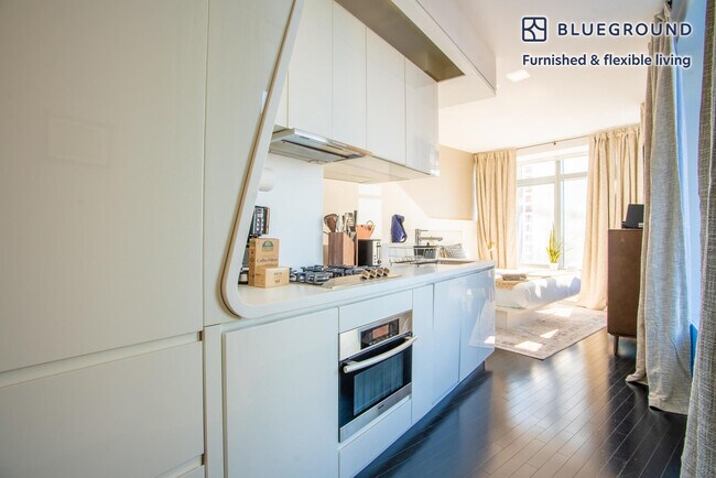 W New York - Downtown-The Residences unit FL29-ID1371, New York, NY 10006 - photo 4