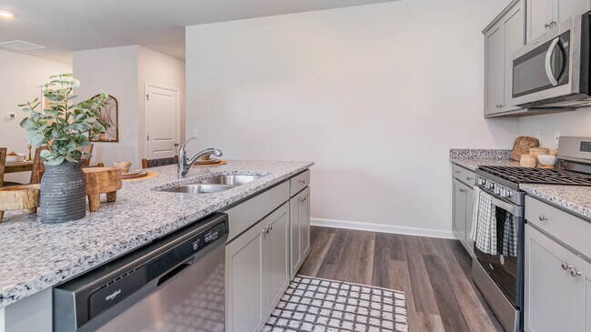 67 Lansbury Place unit 37130770, Jackson, TN 38305 - photo 6