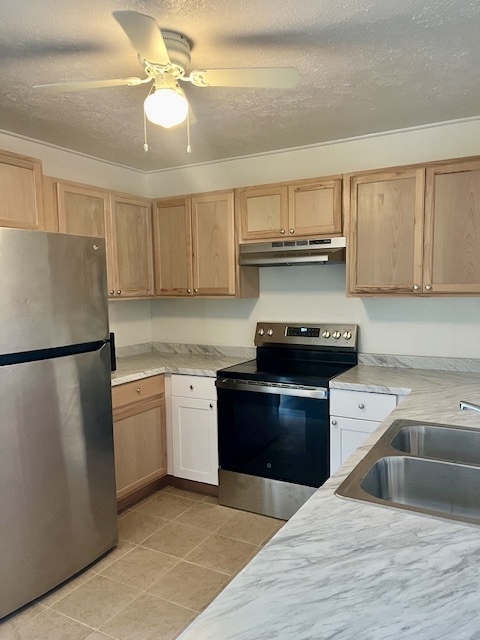 New kitchen cabinets