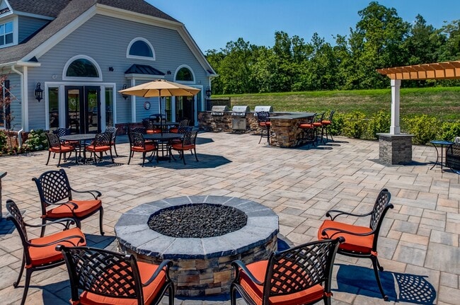 Queens Gate, Bound Brook, NJ 08805 - photo 3