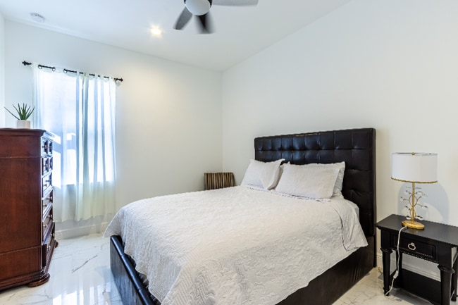 2213 Simms St, Hollywood, FL 33020 - photo 2