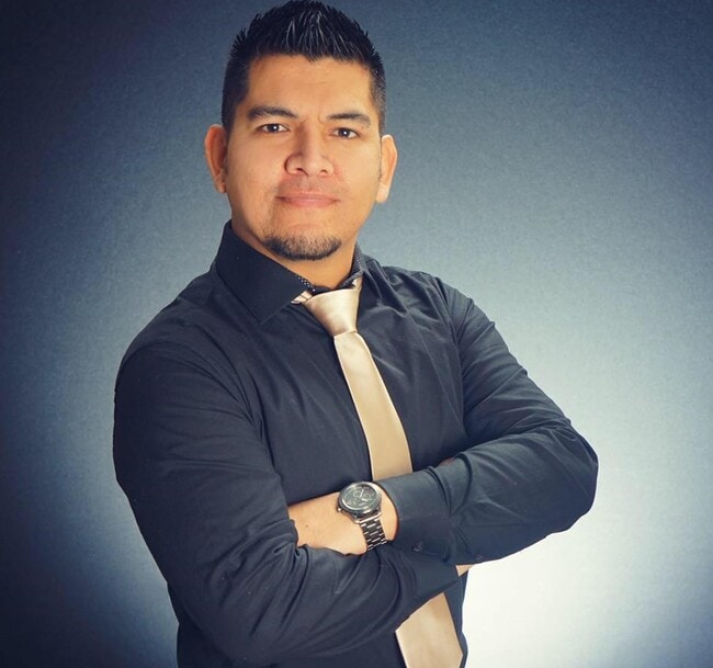 Agent Photo