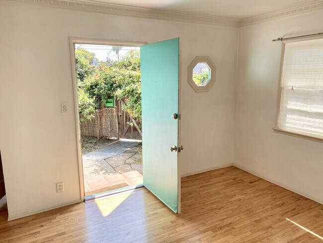 924 Electric Ave, Venice, CA 90291 - photo 7