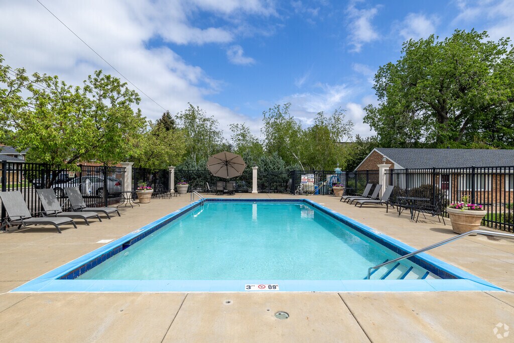 Windom Gables 33 Wentworth Ct E, Minneapolis, MN