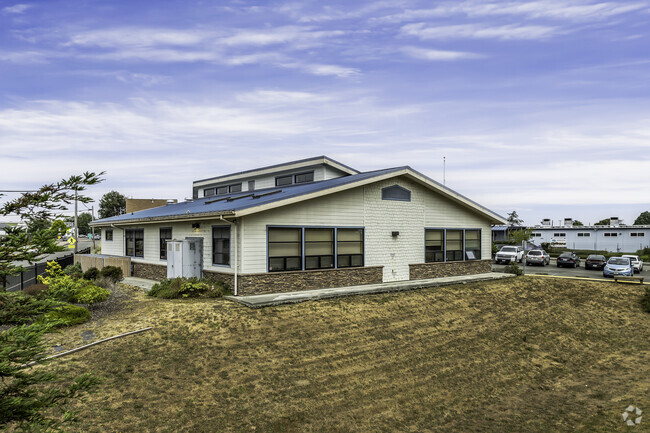 Educational opportunities abound at Eureka Community School.