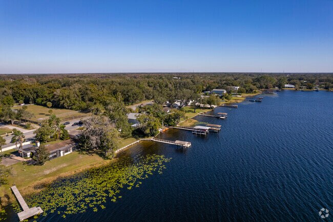 Neighborhood homes with private boat docks in the Lake Magdalene neighborhood are very popular.