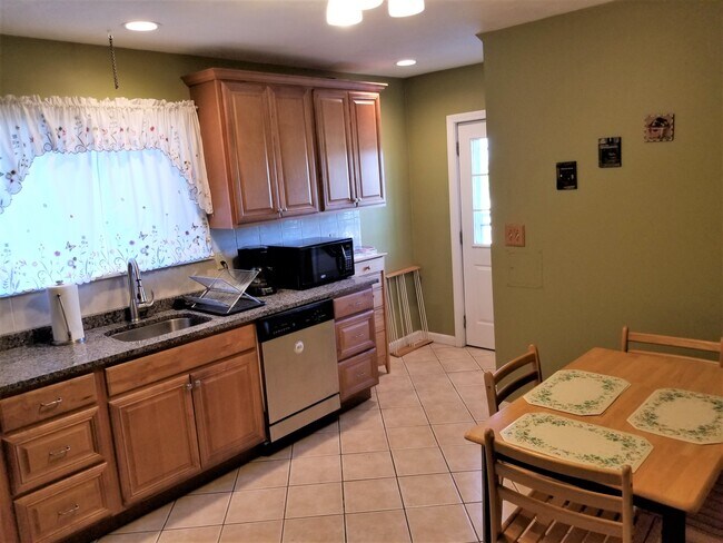 275 Medford St unit 1, Somerville, MA 02143 - photo 7