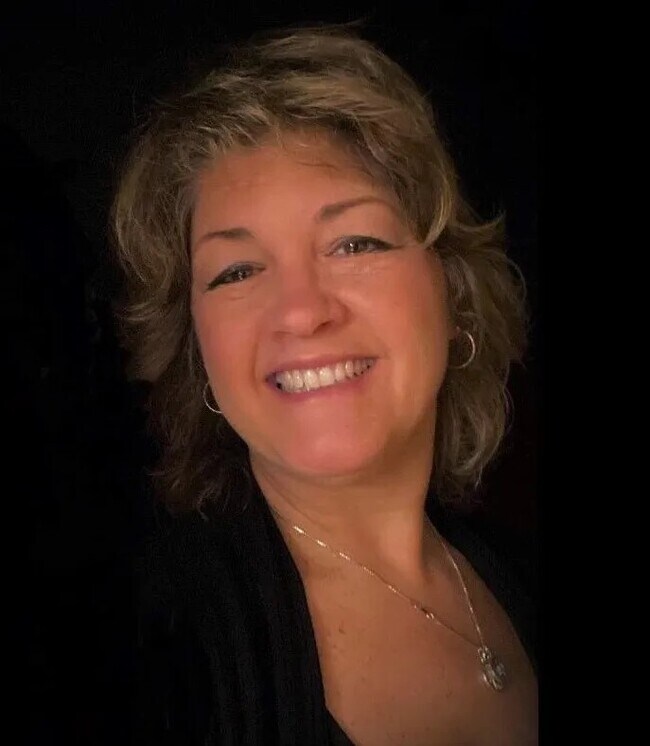 Darlene Olle