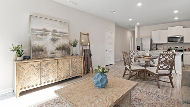 9908 Starling Dr, Pensacola, FL 32506 - photo 4