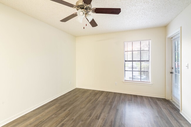 Brookside Manor Apartments, Brandon, FL 33511 - photo 3