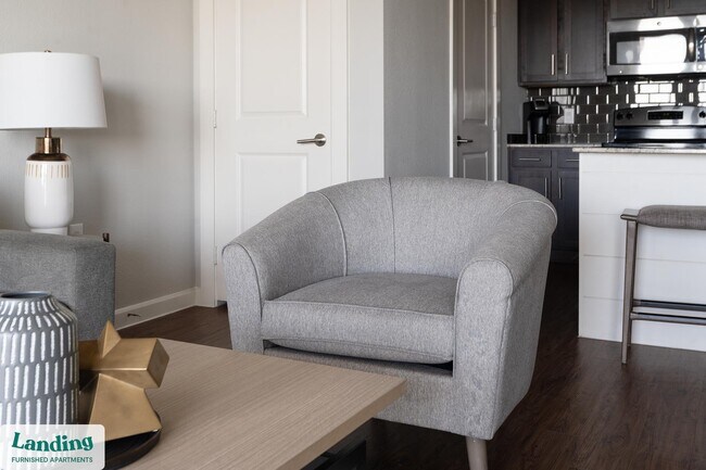 4300 Cromwell Dr unit 7311, Kyle, TX 78640 - photo 4