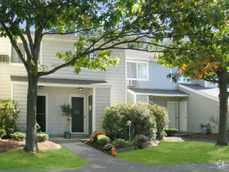 1776 Bicentennial Way, North Providence, RI 02911