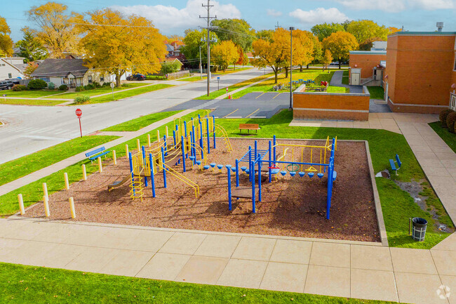 Harnew Elementary School has an exceptionally good athletics program for its students.
