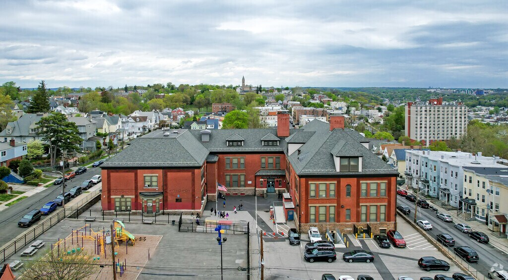 Getty Square: PS 9: Yonkers Public School
