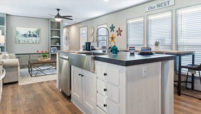 23101 Green Oaks St, New Caney, TX 77357 - photo 4