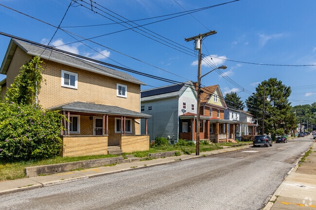The homes of East Carnegie come in all different sizes.