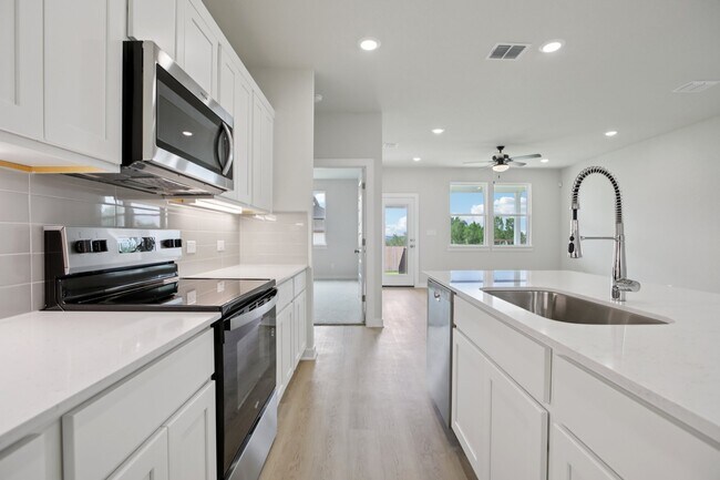 3205 Canyon River Ln, Georgetown, TX 78628 - photo 4