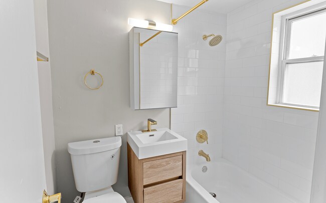 The Flats at Wasson Way Bathroom