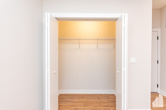 659 W Wrightwood Ave unit 104, Chicago, IL 60614 - photo 6