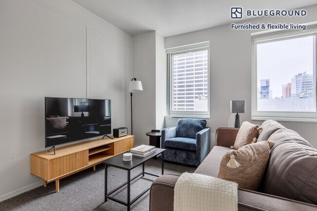 Cassa Residences unit FL30-ID1425, New York, NY 10036 - photo 2