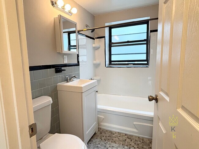 48A Harvard Ave unit 4, Brookline, MA 02446 - photo 4