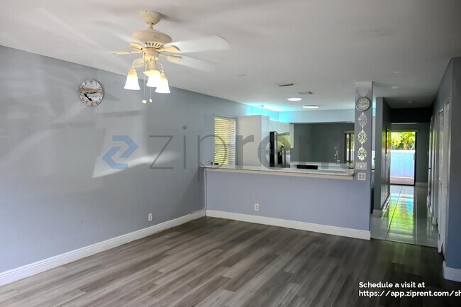 9761 Riverside Dr, Coral Springs, FL 33071 - photo 4