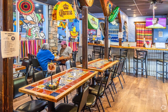 3 Amigos in Ona serves authentic Mexican cuisine for the locals.