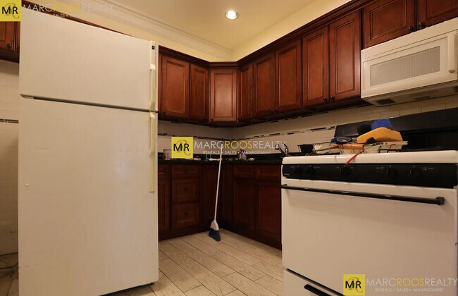 21 Park Vale Ave unit 1, Allston, MA 02134 - photo 5