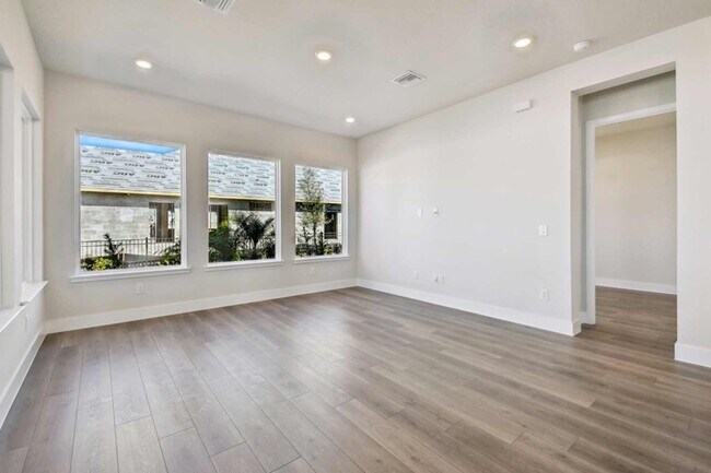 1550 Merrythought Ln unit 36472813, Sarasota, FL 34240 - photo 7