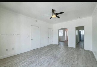 610 12th St Unit 5, Miami Beach, FL 33139