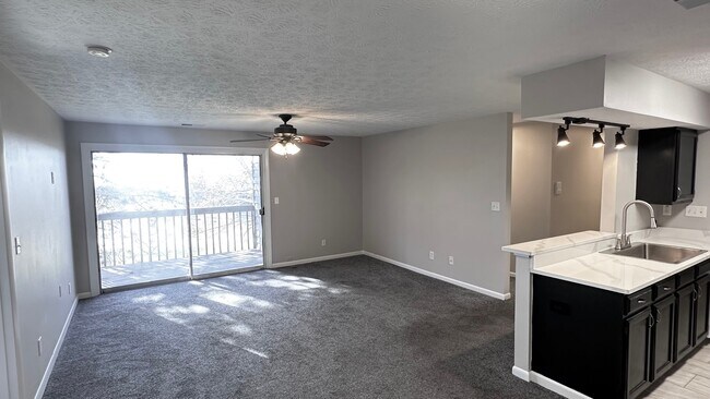 8919 Eagleview Dr, West Chester, OH 45069 - photo 6