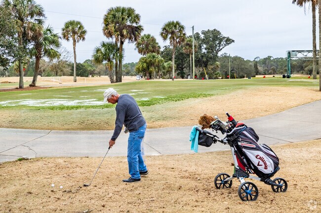 Osceola Country Club is a well established location for Golf and practicing your swing.