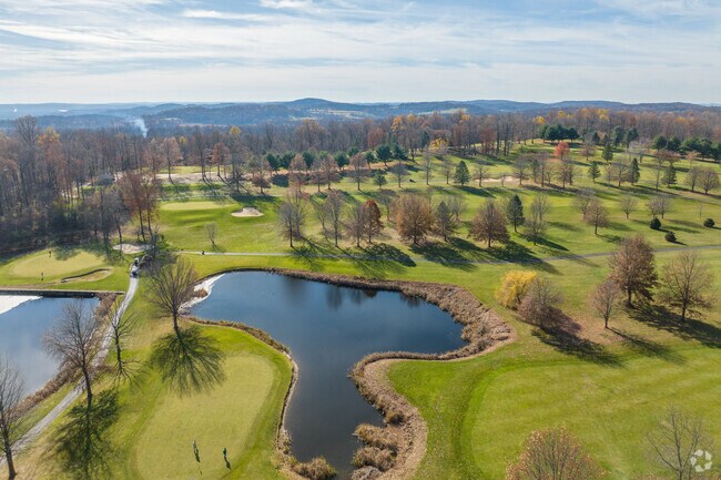 Golden Oaks Golf Club in Ruscombmanor received a 4 star rating from Golf Digest.