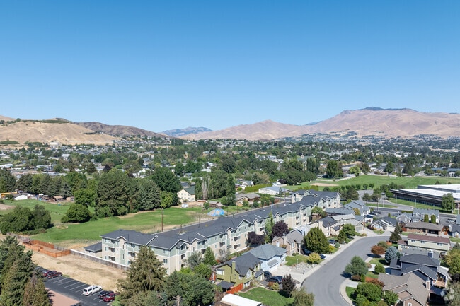 Sagecrest, Wenatchee, WA 98801 - photo 4
