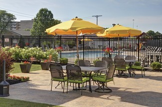 6500 Maplewood Rd, Mayfield Heights, OH 44124