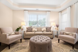 74 Rockingham Rd, Derry, NH 03038