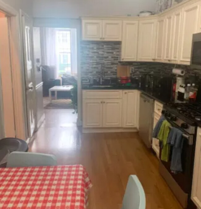684 Parker St Unit 2, Roxbury Crossing, MA 02120