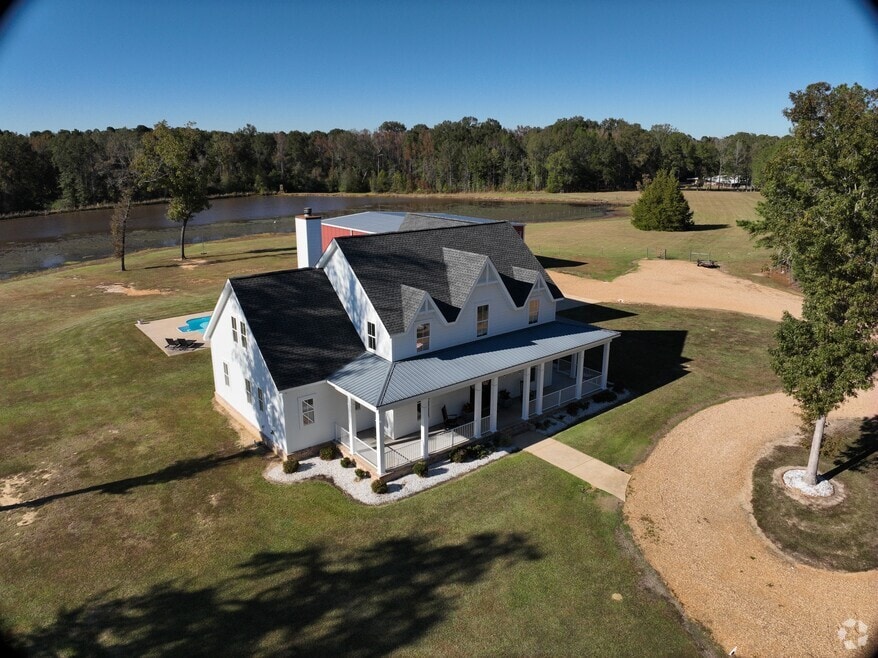 297 Barnes Rd, Florence, MS 39073 - photo 2