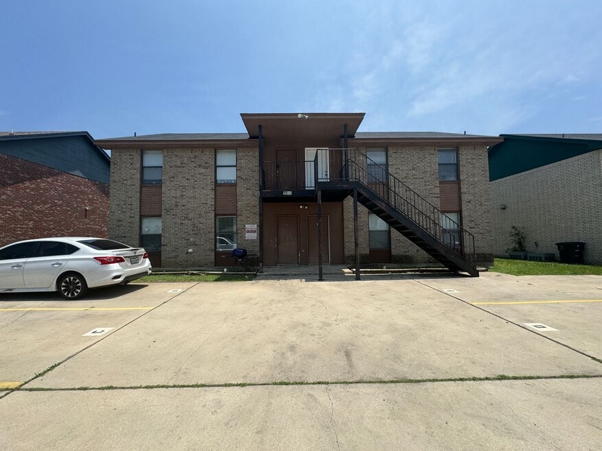 1906 Windward Dr unit B, Killeen, TX 76543 - photo 1