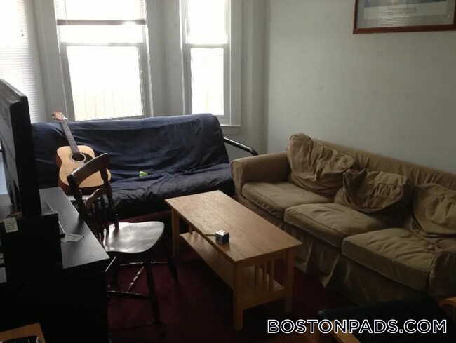 35 Brookline St unit 4, Cambridge, MA 02139 - photo 7