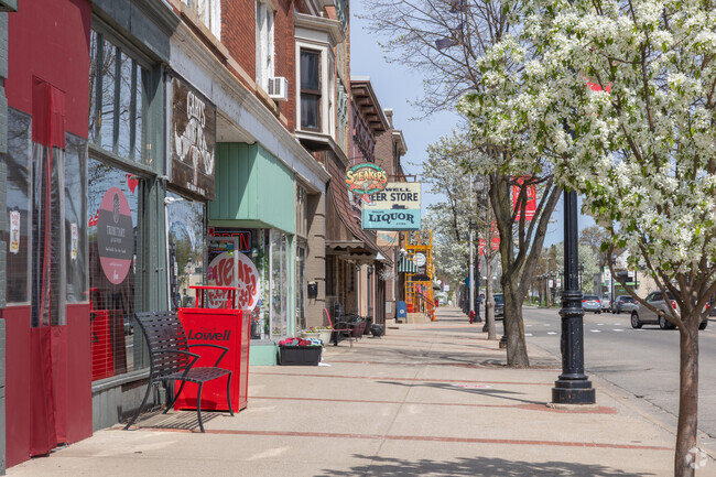 Lowell Township attracts visitors from Grand Rapids to its historic downtown.
