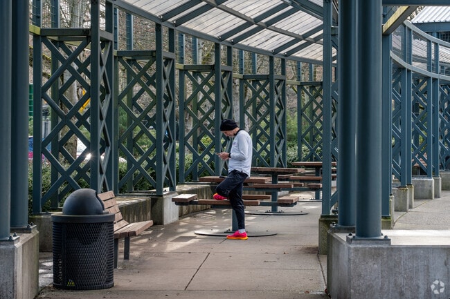 Wilmot Gateway Park connects Morningside locals to the scenic Sammamish River Trail.