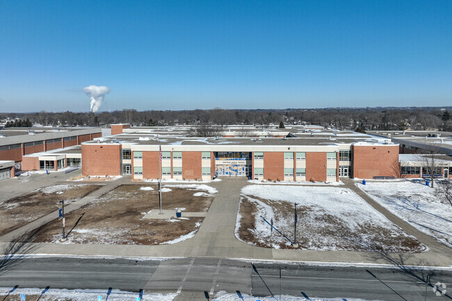 Hastings Middle School has a student-teacher ratio of 20 to 1.