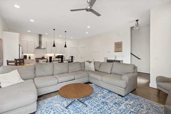 960 9th Ave S unit ID1051680P, Nashville, TN 37203 - photo 4