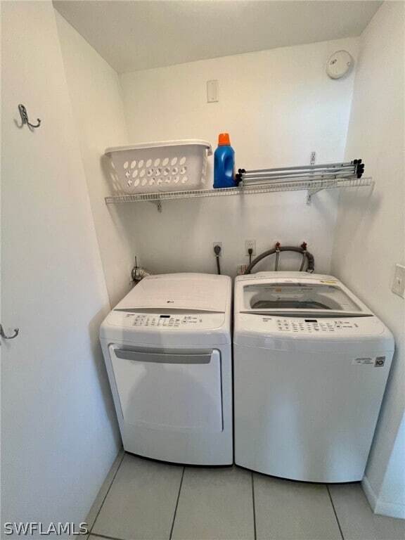 1207 SE 40th Terrace unit Side B Duplex, Cape Coral, FL 33904 - photo 7