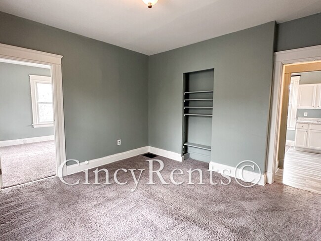 5209 Rhode Island Ave unit 2, Cincinnati, OH 45212 - photo 7