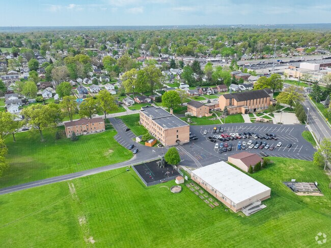 The Linden Grove School is located at 4122 Mrytle Avenue in Cincinnati, Ohio.