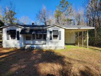 107 Center St, Windsor, NC 27983